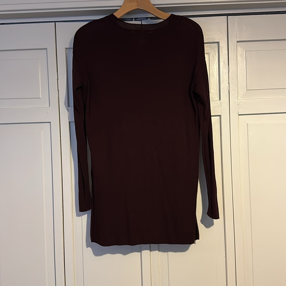 H&M burgundy light weight sweater - Picture 5 of 5